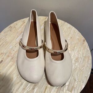 Zara Elegant Cream Flats with Gold Accent
